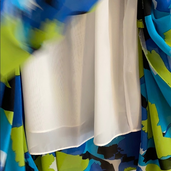 Vince Camuto Dress - Picture 6 of 9